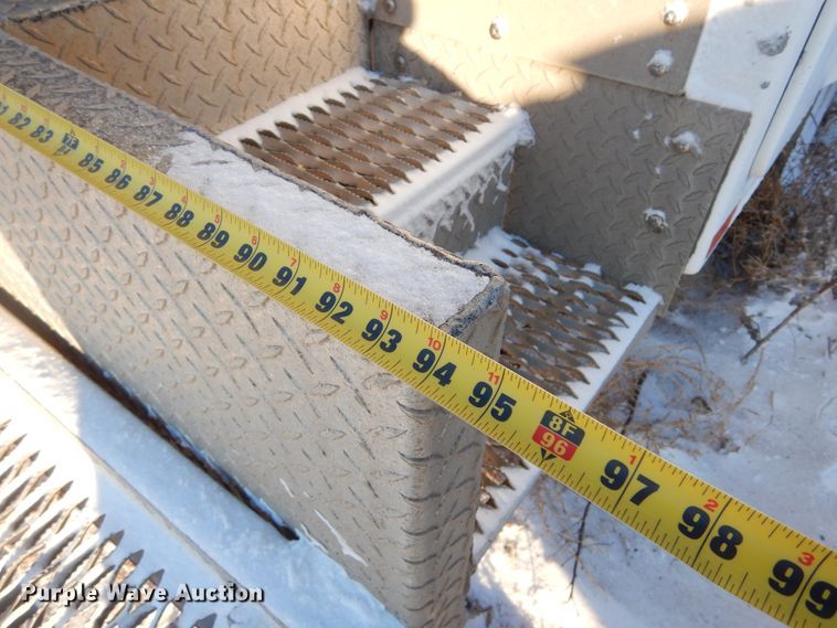 image for item DK3440 1999 Ford F450 Super Duty  bucket truck