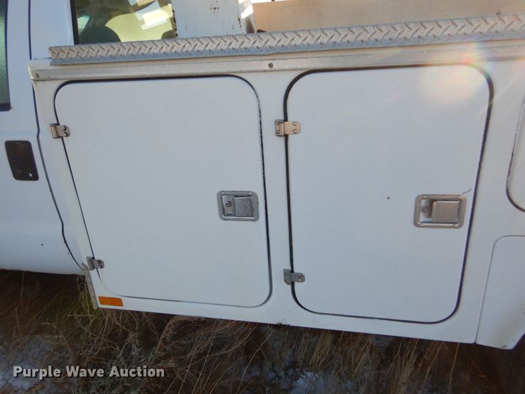 image for item DK3440 1999 Ford F450 Super Duty  bucket truck