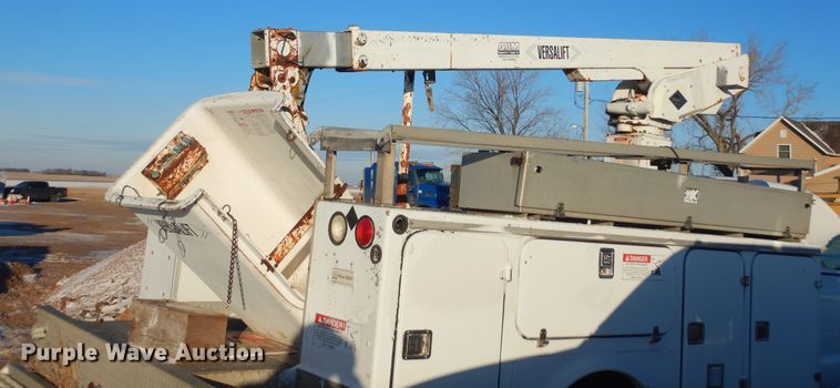 image for item DK3440 1999 Ford F450 Super Duty  bucket truck