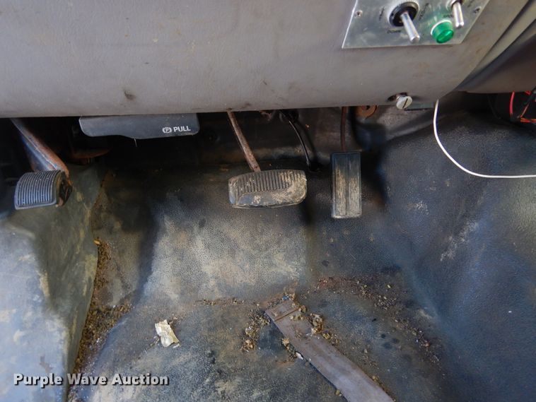 image for item DK3440 1999 Ford F450 Super Duty  bucket truck