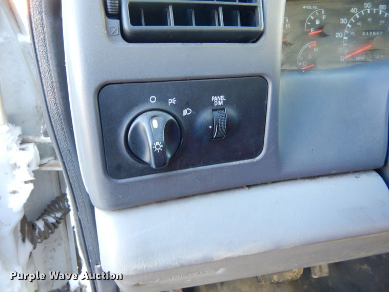 image for item DK3440 1999 Ford F450 Super Duty  bucket truck