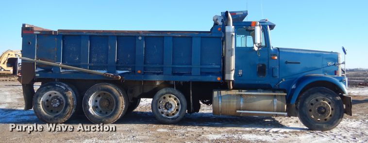 image for item DK3442 1995 International 9300 Eagle  dump truck