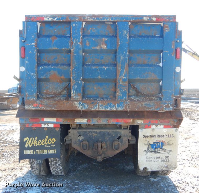 image for item DK3442 1995 International 9300 Eagle  dump truck