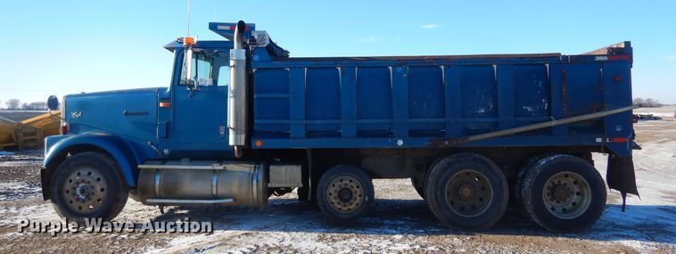 image for item DK3442 1995 International 9300 Eagle  dump truck
