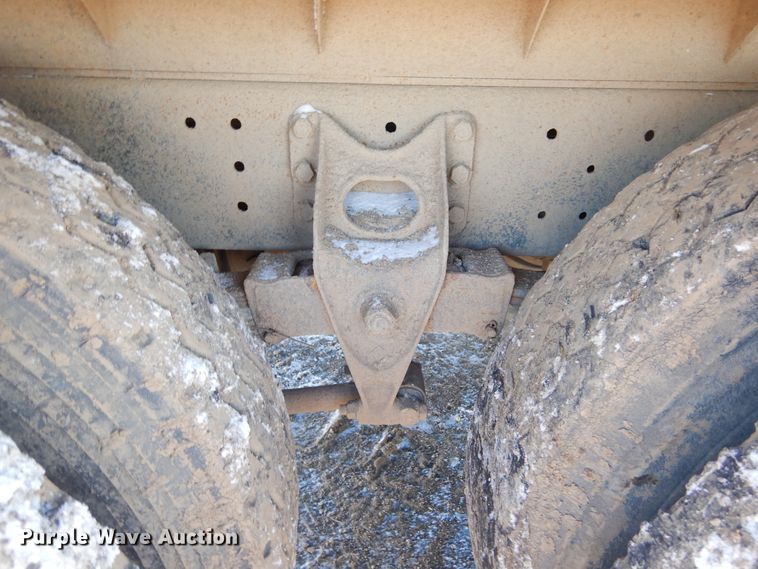 image for item DK3442 1995 International 9300 Eagle  dump truck