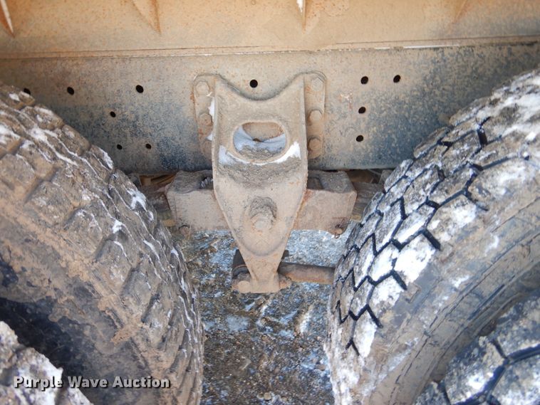 image for item DK3442 1995 International 9300 Eagle  dump truck