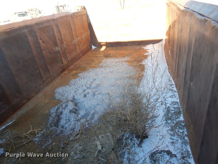 image for item DK3442 1995 International 9300 Eagle  dump truck