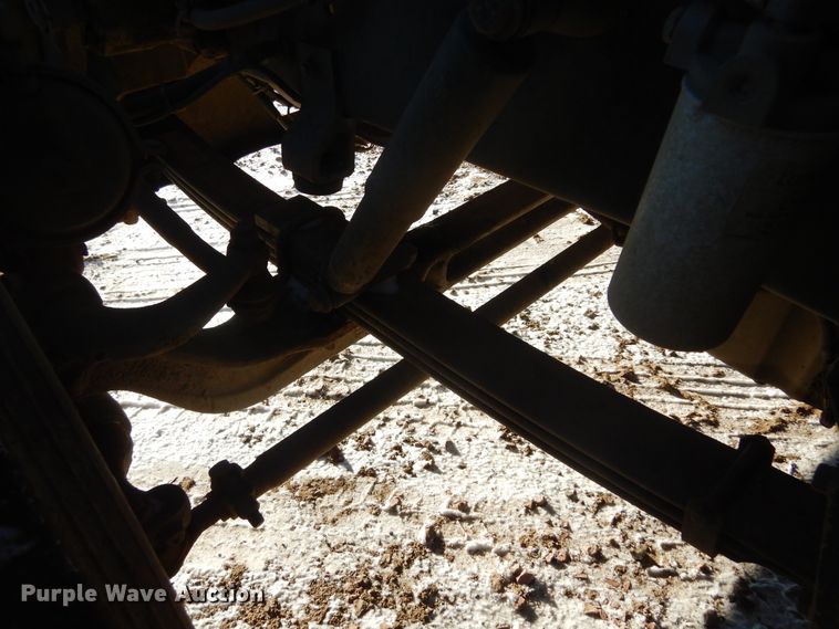 image for item DK3442 1995 International 9300 Eagle  dump truck