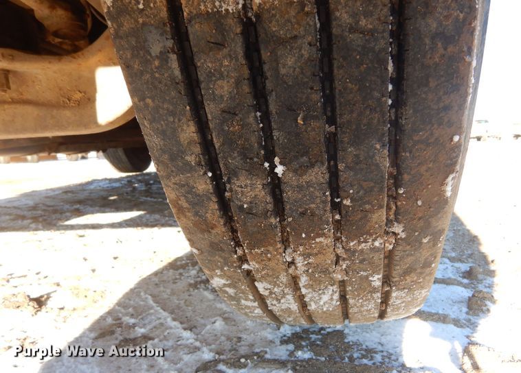 image for item DK3442 1995 International 9300 Eagle  dump truck