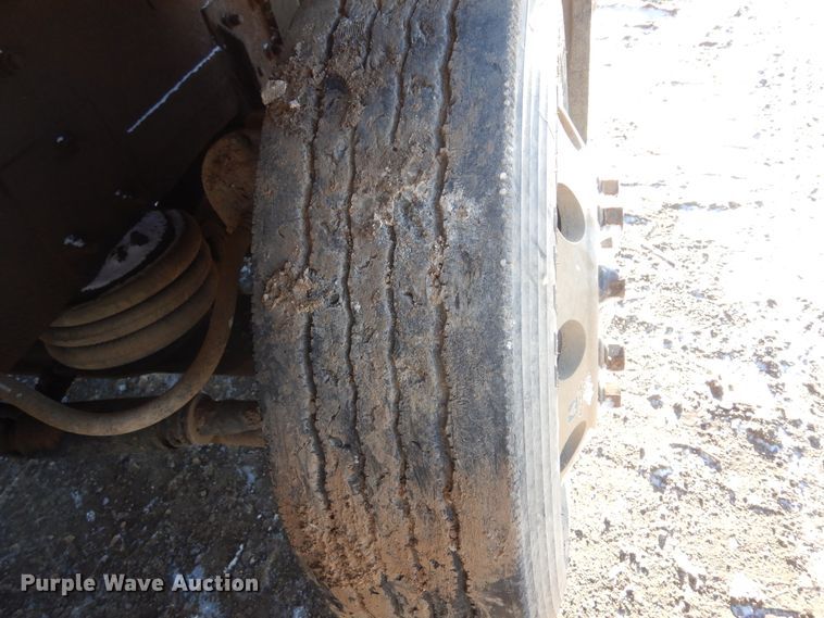 image for item DK3442 1995 International 9300 Eagle  dump truck