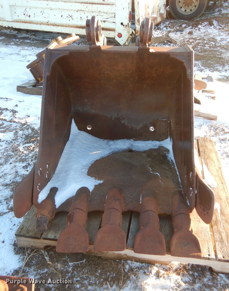 image for item DK3446 36"W excavator bucket
