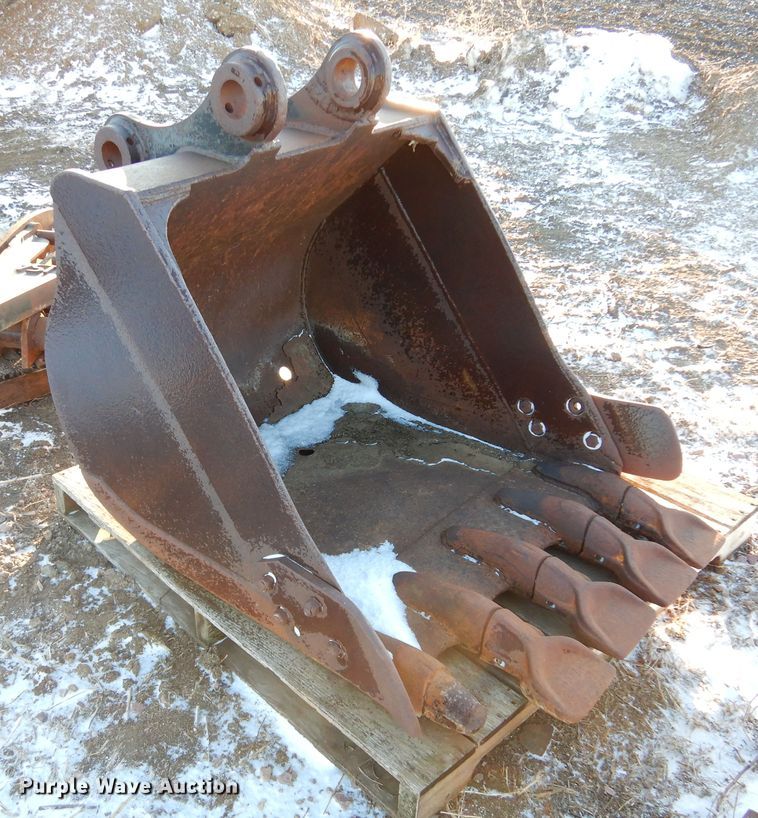 image for item DK3446 36"W excavator bucket