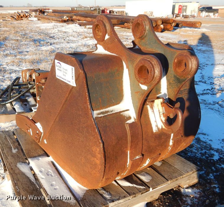 image for item DK3446 36"W excavator bucket