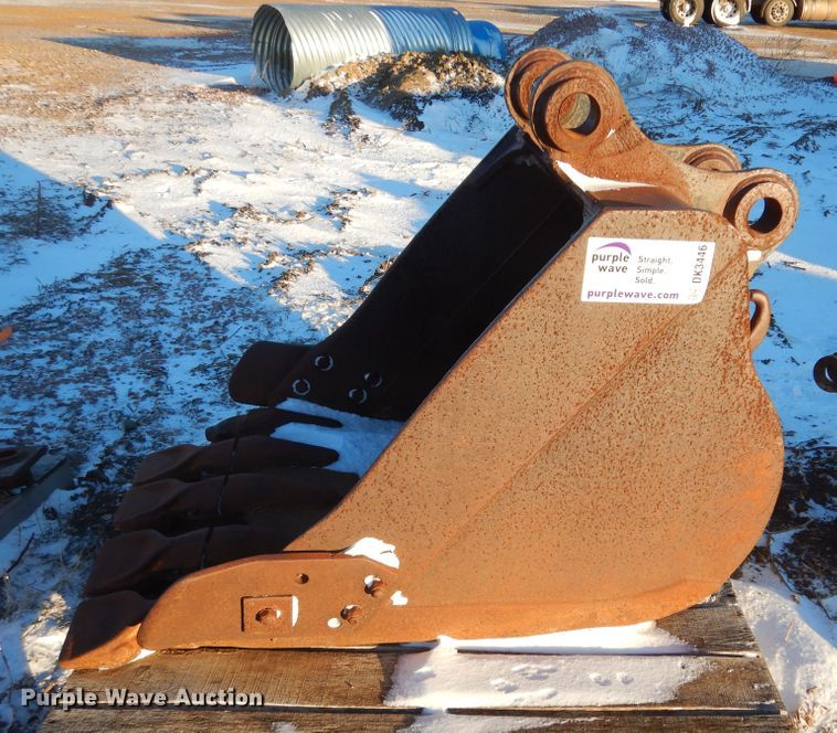 image for item DK3446 36"W excavator bucket