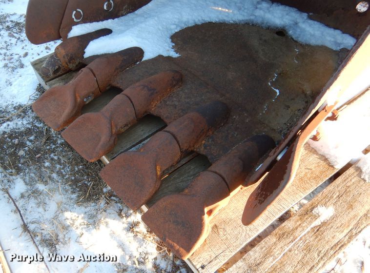 image for item DK3446 36"W excavator bucket