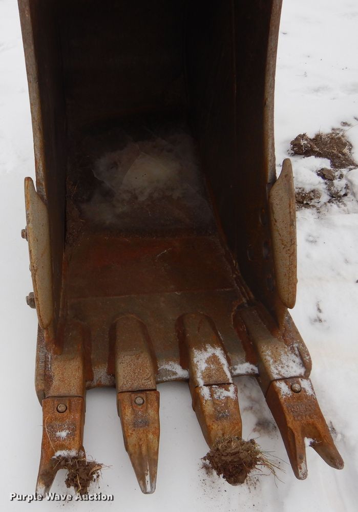 image for item DK3452 2002 Komatsu PC150LC-6K  excavator