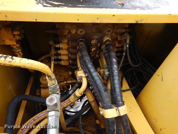 image for item DK3452 2002 Komatsu PC150LC-6K  excavator