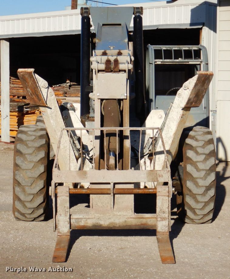 image for item DK8709 2005 Terex TH1056C  telehandler