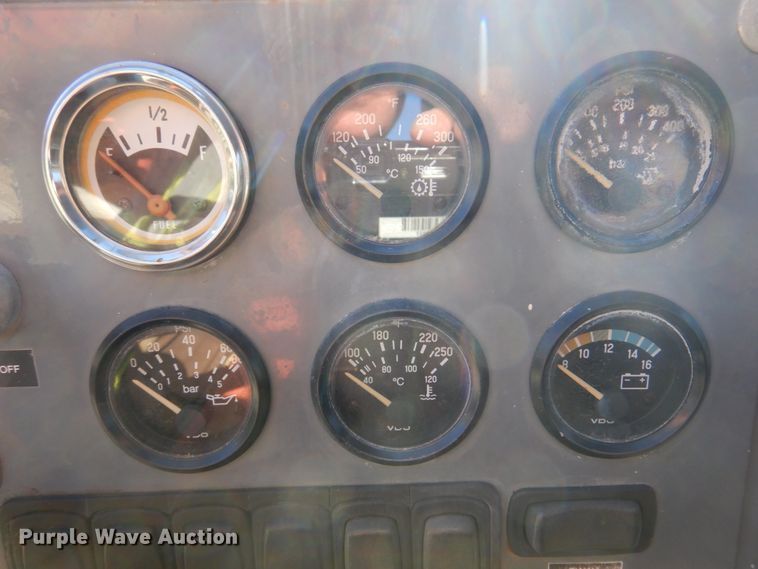 image for item DK8709 2005 Terex TH1056C  telehandler