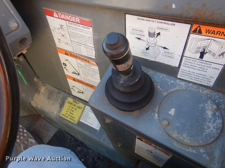 image for item DK8709 2005 Terex TH1056C  telehandler