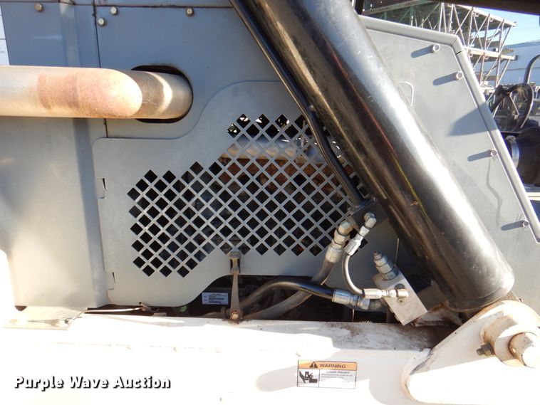 image for item DK8709 2005 Terex TH1056C  telehandler