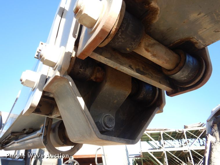 image for item DK8709 2005 Terex TH1056C  telehandler