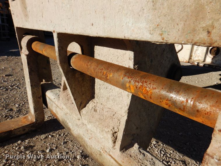 image for item DK8709 2005 Terex TH1056C  telehandler