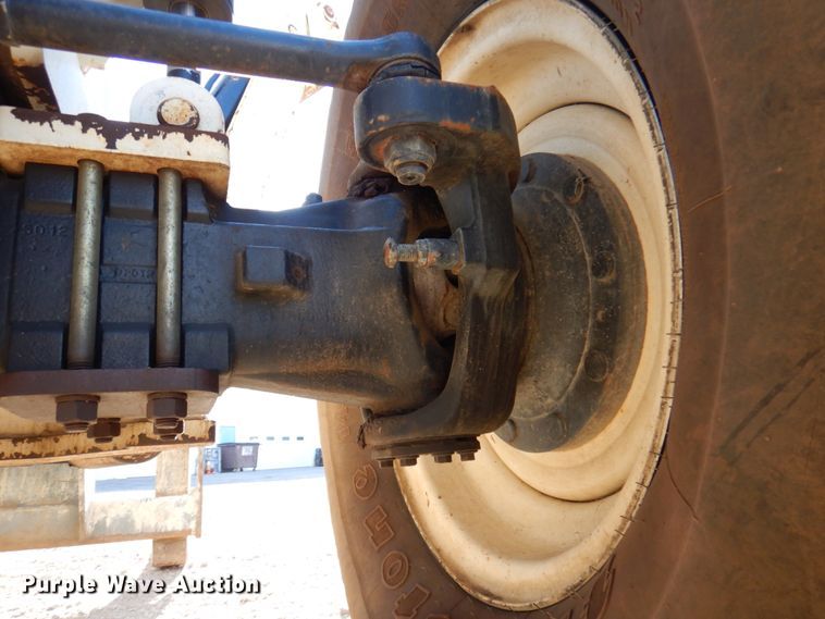 image for item DK8709 2005 Terex TH1056C  telehandler