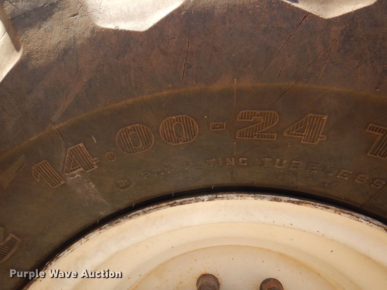 image for item DK8709 2005 Terex TH1056C  telehandler