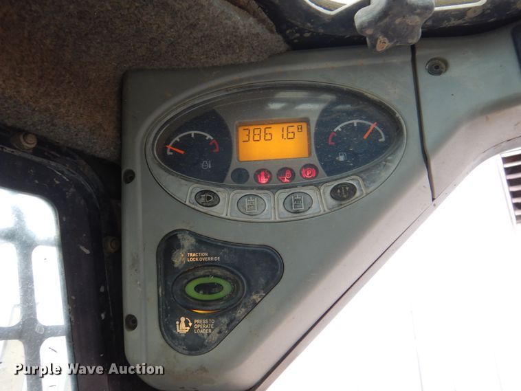 image for item DK8710 2012 Bobcat S185  skid steer loader