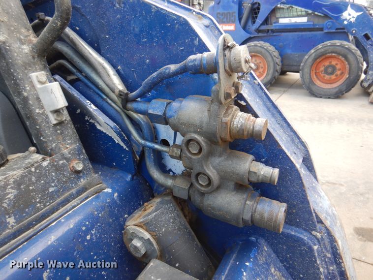 image for item DK8710 2012 Bobcat S185  skid steer loader