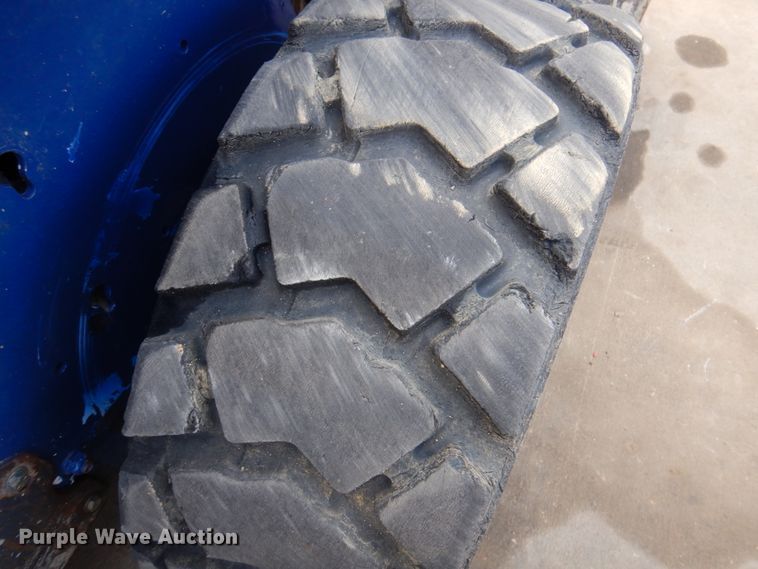 image for item DK8710 2012 Bobcat S185  skid steer loader