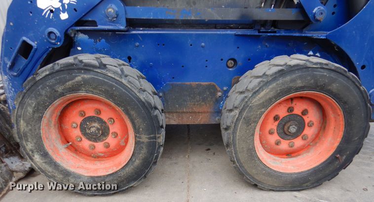 image for item DK8710 2012 Bobcat S185  skid steer loader