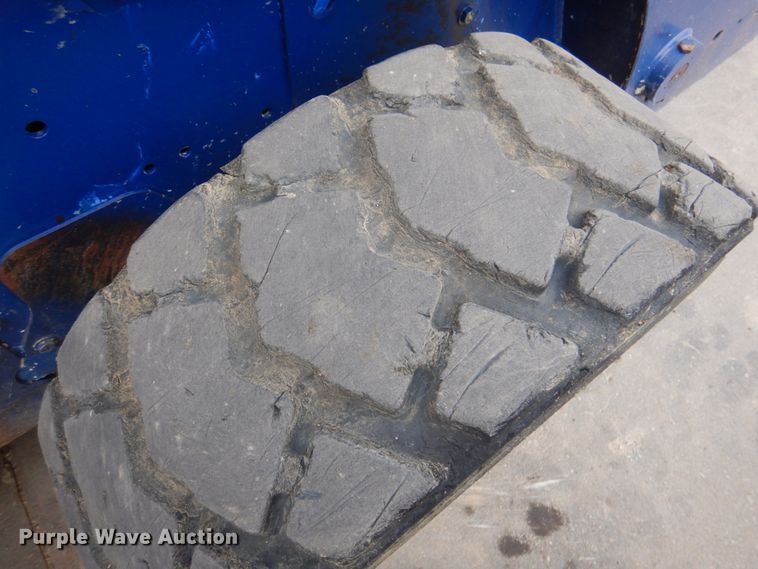 image for item DK8710 2012 Bobcat S185  skid steer loader