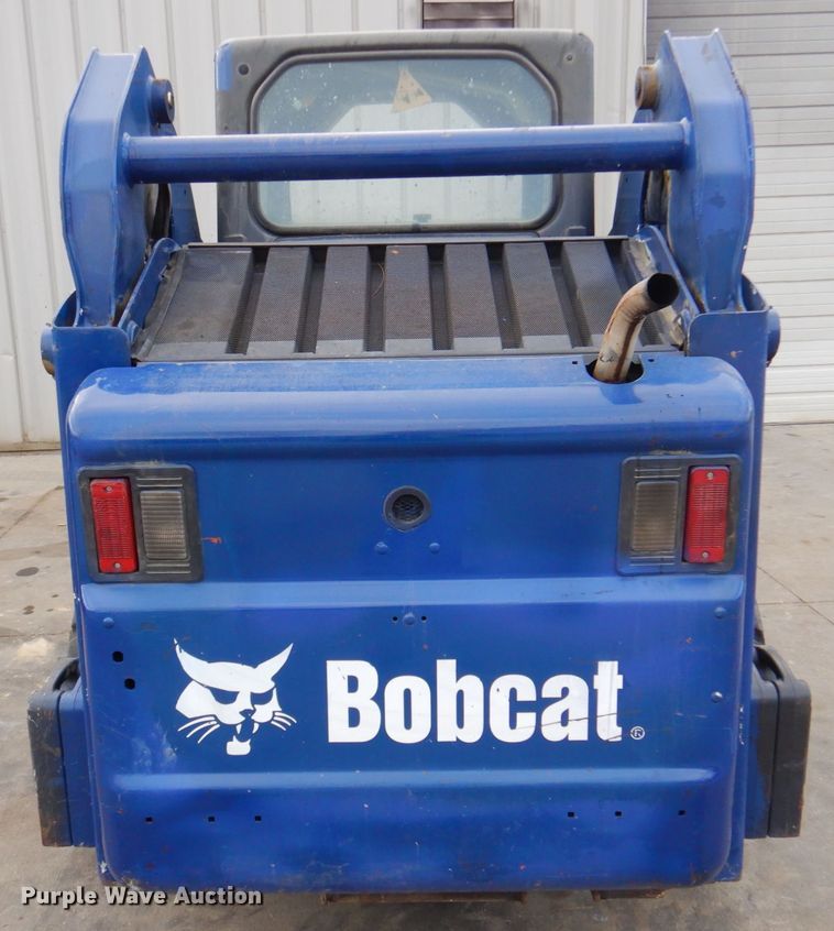 image for item DK8711 2011 Bobcat S185  skid steer loader