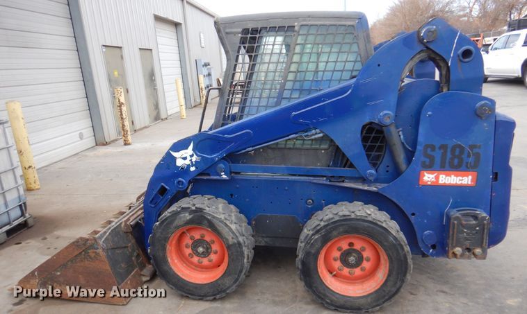 image for item DK8711 2011 Bobcat S185  skid steer loader