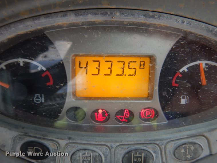 image for item DK8711 2011 Bobcat S185  skid steer loader