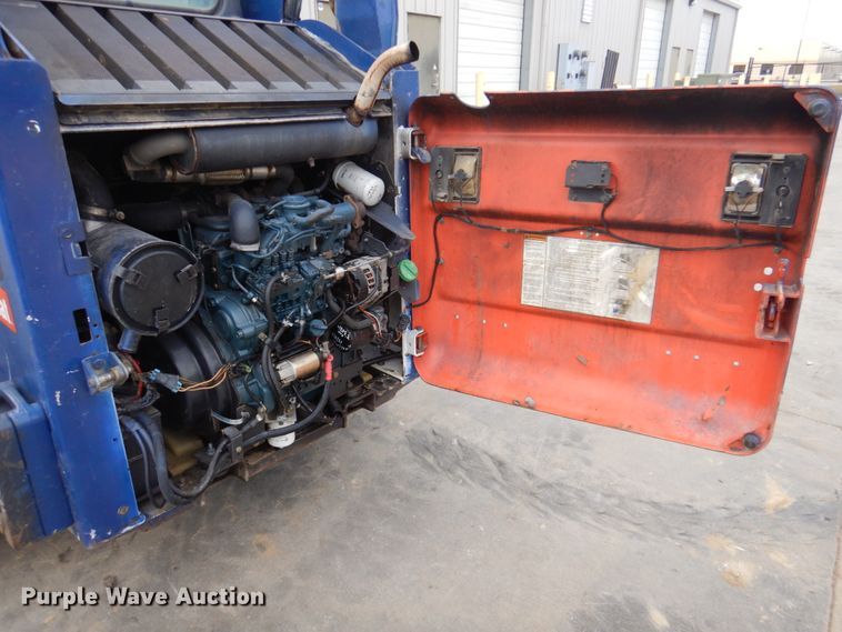 image for item DK8711 2011 Bobcat S185  skid steer loader