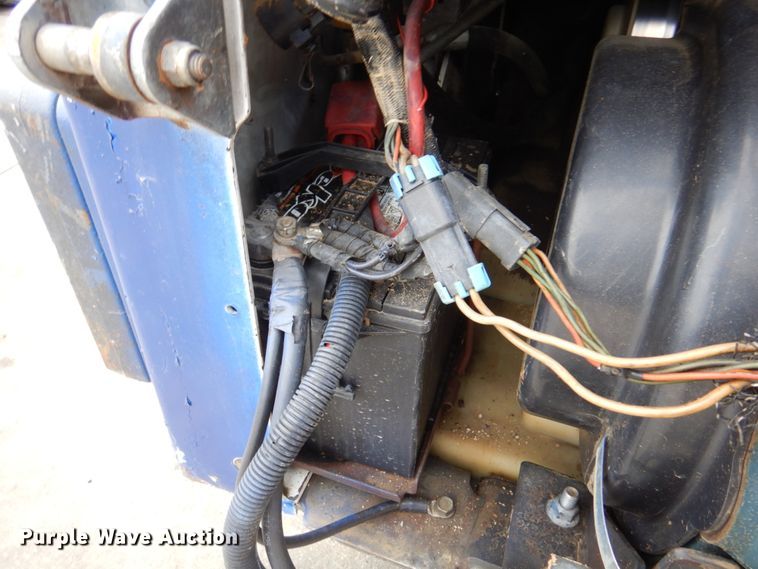 image for item DK8711 2011 Bobcat S185  skid steer loader