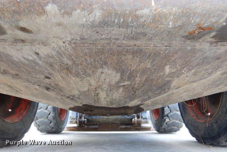 image for item DK8711 2011 Bobcat S185  skid steer loader