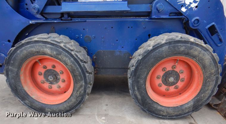 image for item DK8711 2011 Bobcat S185  skid steer loader