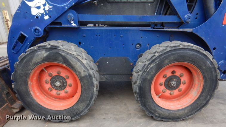 image for item DK8711 2011 Bobcat S185  skid steer loader
