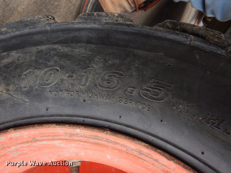 image for item DK8711 2011 Bobcat S185  skid steer loader