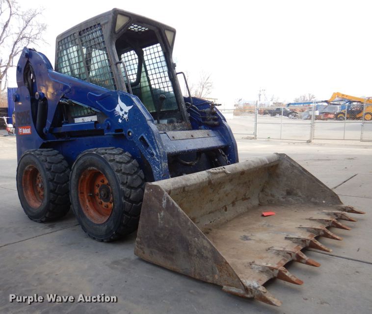 image for item DK8712 2011 Bobcat S205  skid steer loader