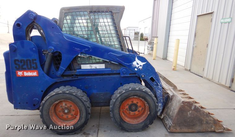 image for item DK8712 2011 Bobcat S205  skid steer loader