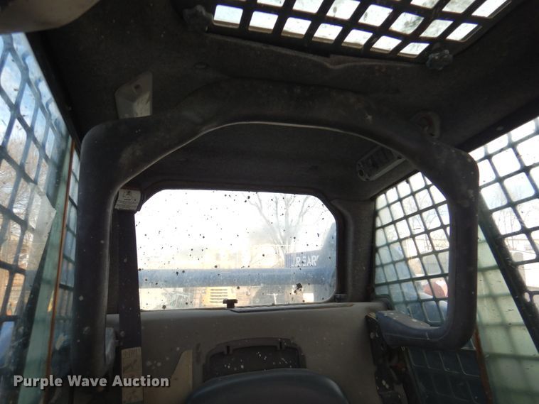 image for item DK8712 2011 Bobcat S205  skid steer loader