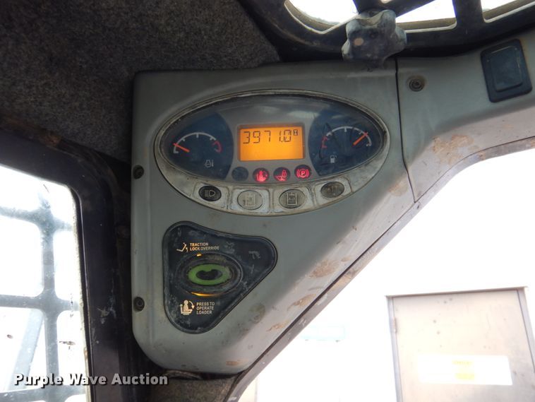 image for item DK8712 2011 Bobcat S205  skid steer loader