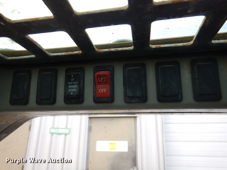 image for item DK8712 2011 Bobcat S205  skid steer loader