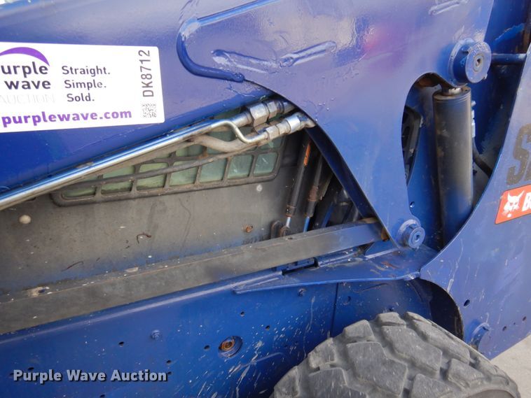 image for item DK8712 2011 Bobcat S205  skid steer loader