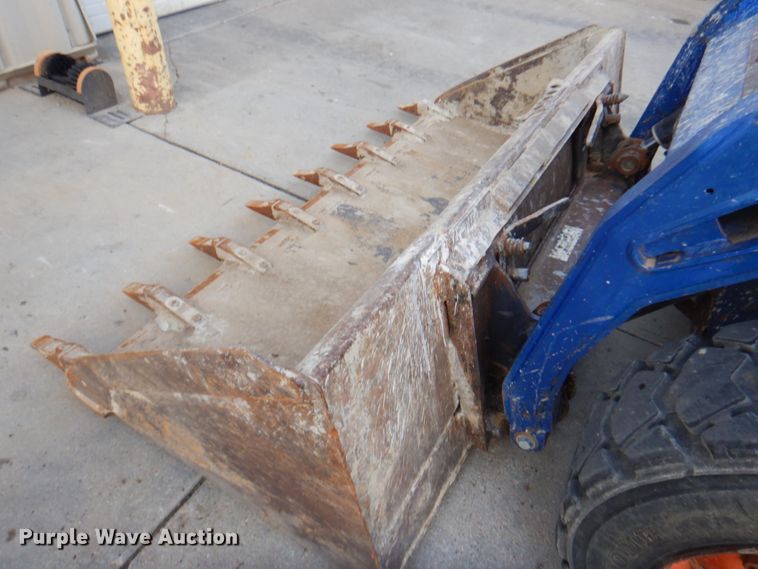 image for item DK8712 2011 Bobcat S205  skid steer loader